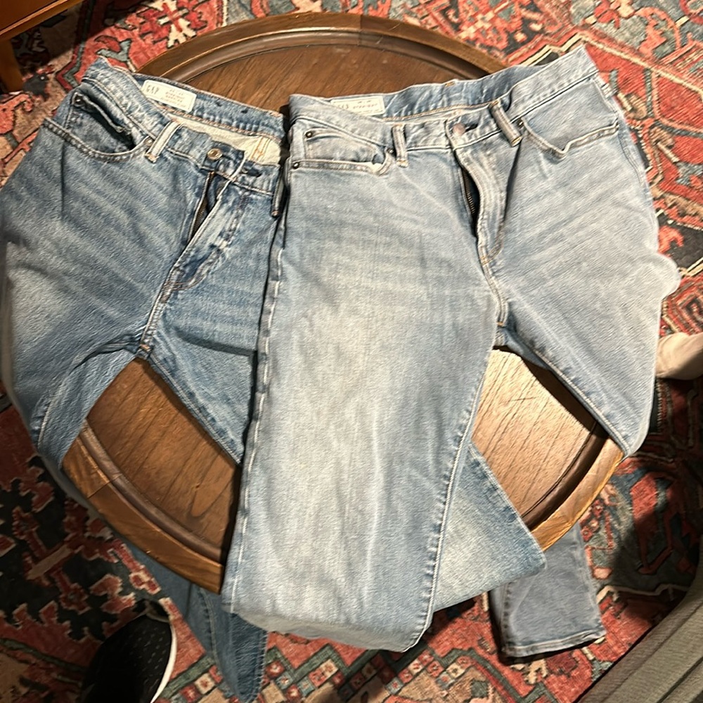 2 pair men’s size 30x30 gap straightt fit jeans used good condition